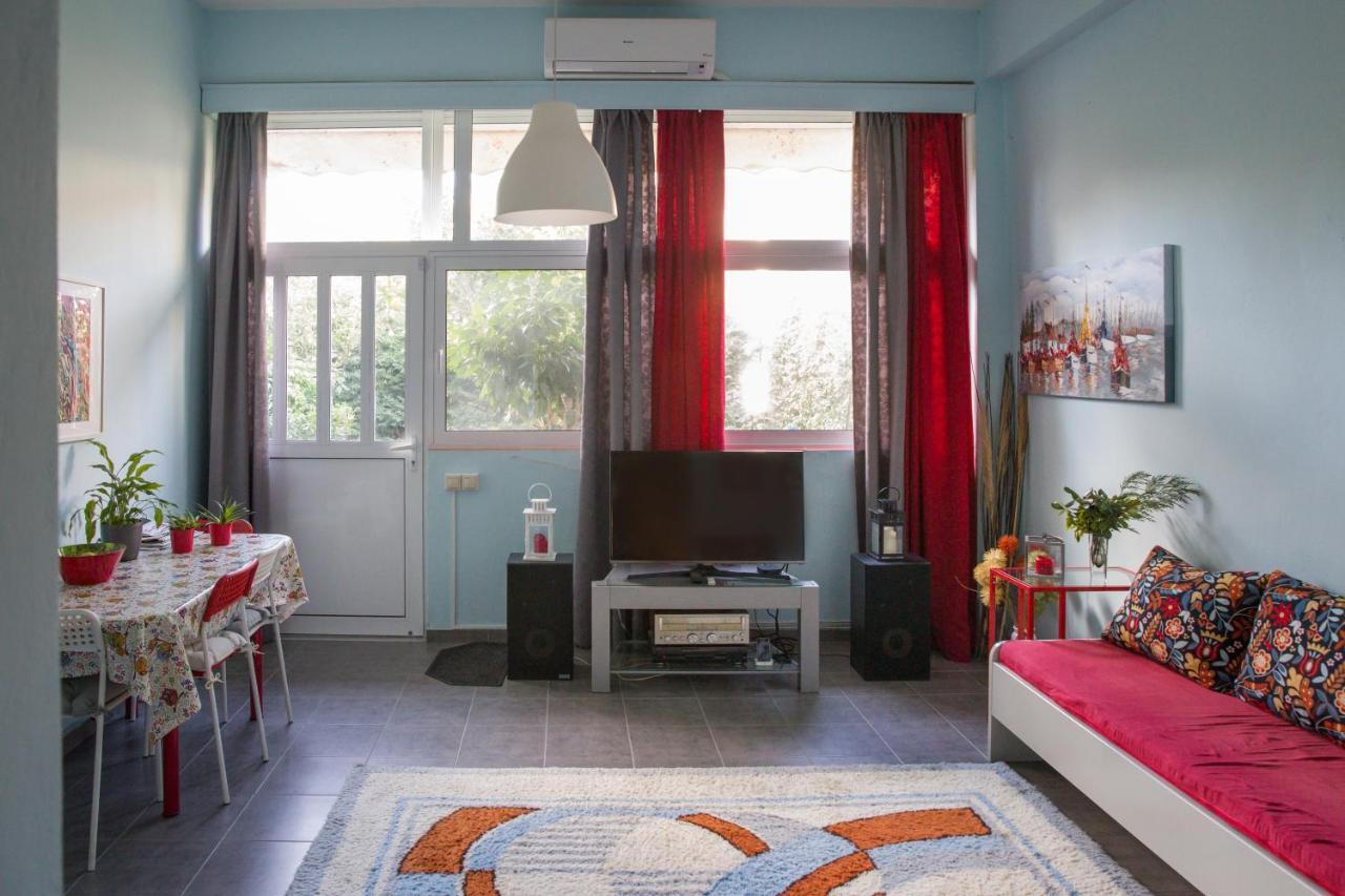 Ανακαινισμενη Μονοκατοικια 125 Τμ Στο Κεντρο Με Κηπο Villa Meszolóngi Kültér fotó